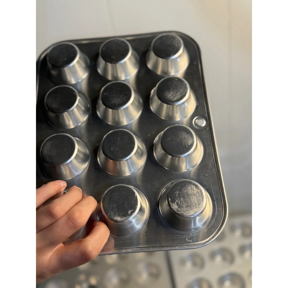 VTG Mirro Muffin Tin Silver Aluminum Baking Pan Set of 5 Retro Kitchenware 182M